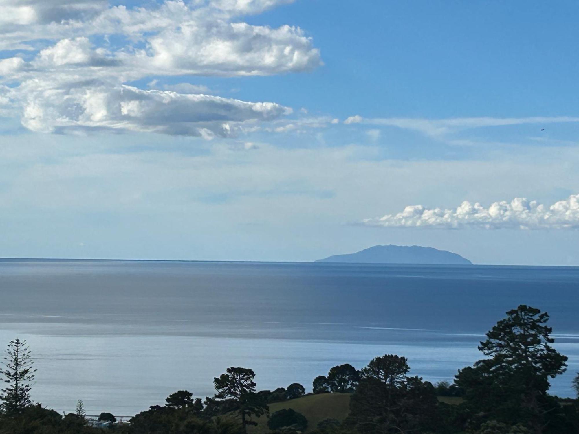 Whisper Cottage Onetangi エクステリア 写真